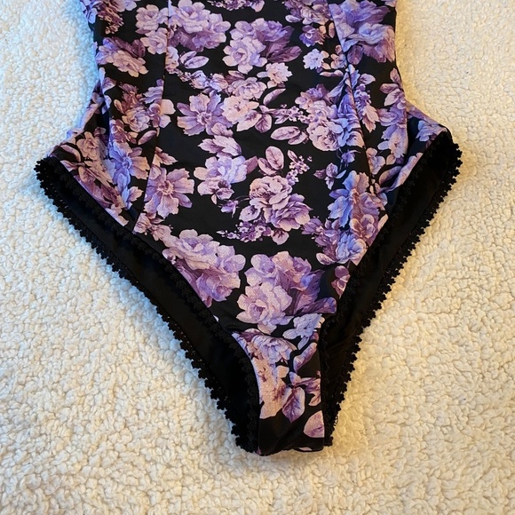 NWOT Beach Riot spring fairy floral one piece purple 14305 - Picture 8 of 11